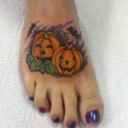 halloween-tattoos:  🎃 Halloween Tattoos 🎃 