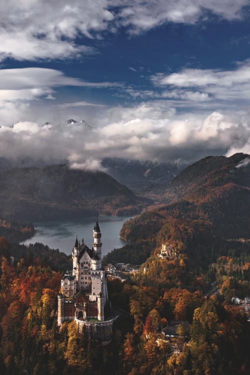 captvinvanity:  Achim Thomae | Bavarian Fairytale