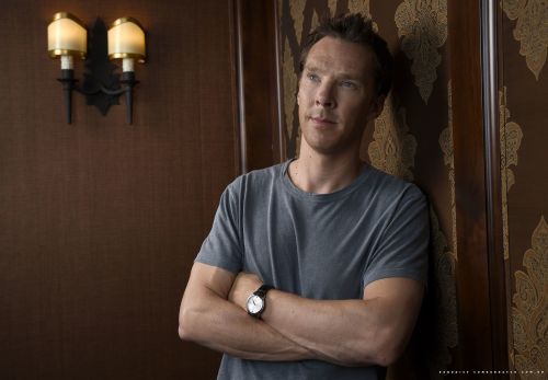 Gorgeous pictures of Benedict Cumberbatch posing at The Montage Hotel in Beverly Hills, California f