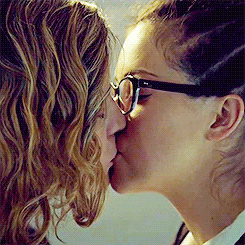seydous-deactivated20151028:  Orphan Black 1.09 