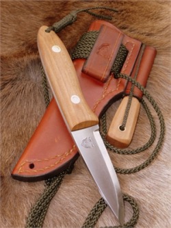 sakitup:  Ben Orford custom bushcraft knife.