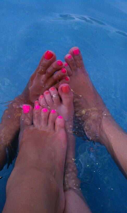 FEET LOVERS PARADISE