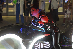 hotsexycosplay:  Really cool Tron cosplay,