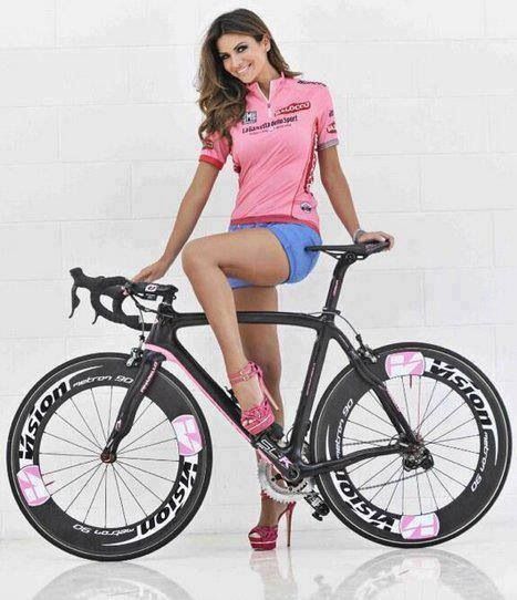 girls-on-bicycles:  Girls On Bicycle