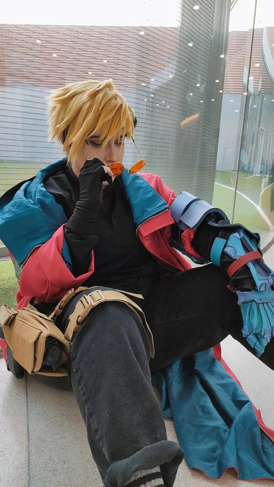 More pics of the Vash's cosplay
(Manga Barcelona 2023)