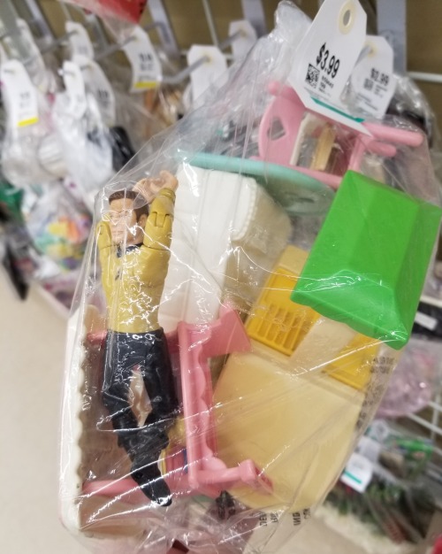 Shiftythrifting:  Captain Kirk With His Little People Bedroom And Kitchen Set, Had