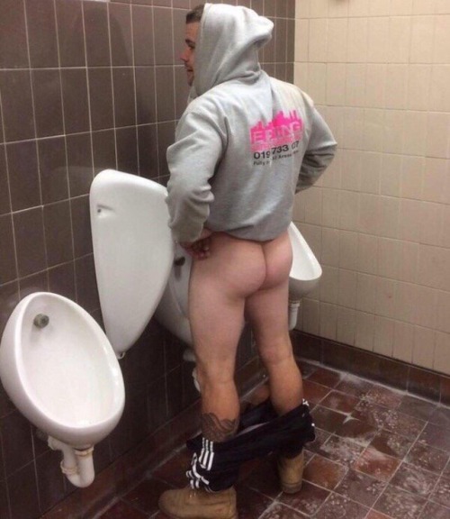 nude4dude: armymedguy: Come on guys lets ALL START DROPPING TROU WHEN TAKING A MENS ROOM PISS TO IND