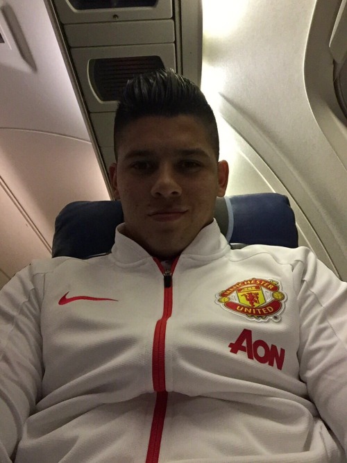 fuckustevenpena:  He’s NAKED! Manchester United Footballer Marcos Rojo Leaked Pics