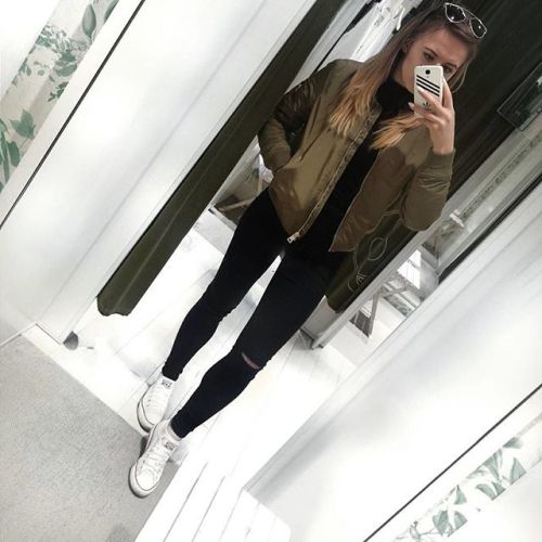 lushlity:rosetty:recharmed:zafulfashion:Chic jacket or not?@zafulfashion@zafulfashionRosettyLush&nbs
