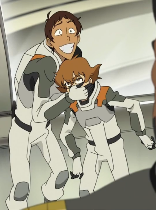 fanart-rainbox: myeverlastingship: Pidge  and Lance height difference is my WEAKNESS Yessss