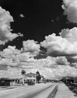 wehadfacesthen:  Route 66, Arizona, 1947,