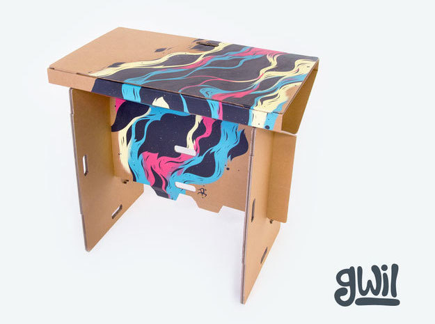 mayahan:  Cardboard Desk
