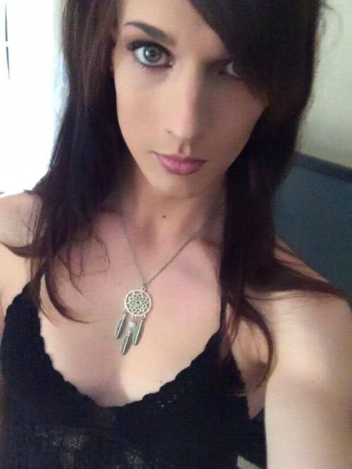 naughtychef6969:  Those Eyes 😘Natural Beauty 😘  You look awesome