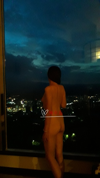 iiiiiii6611: 夜襲持續侵蝕著我…………….極致快樂