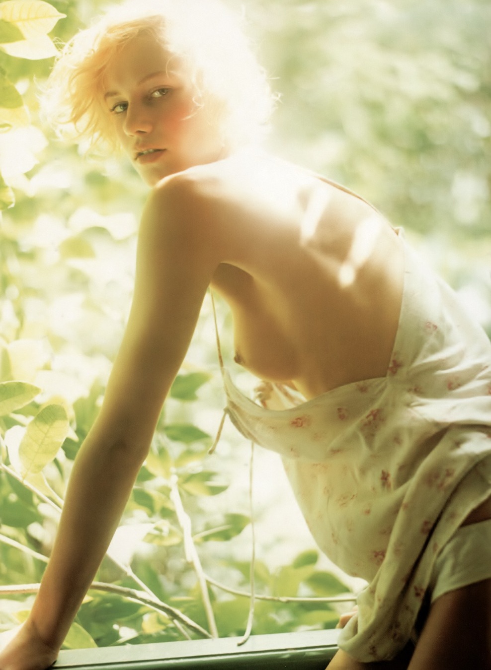 eroticwitch:  Photographer: Mario Testino. 