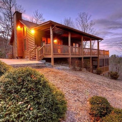 thingssthatmakemewet:  backroad-song:    Blue Ridge, Georgia     @mossyoakmaster babe loooook 😍   Well alright, let’s go!