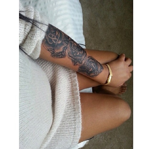 diamond-standardd:  raininq:  i follow back :)  IG: maisiecx