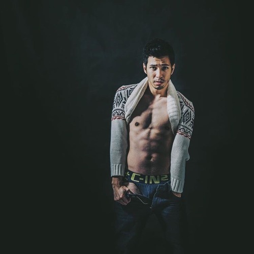 XXX heymerlionboys:  Gabriel Lu @ghlu86   photo