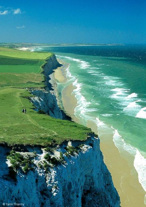 mademoiselle-bazaar:Cap Blanc Nez, Pas de Calais, France by Yann Thierny