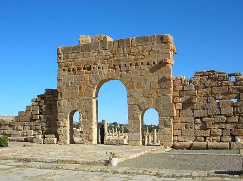 ancientromebuildings:Arch of Antoninus Pius, Sbeitla (Tunis)