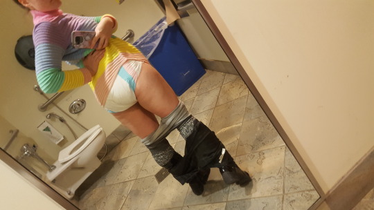 littlefantasyabdl:  Work attire 😂