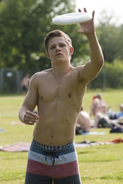 sexy-lads:  Max von der Groeben playing with frisbee 