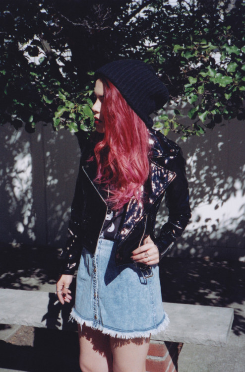 what-id-wear:  What I’d Wear : The Outfit Database (original : Le Happy )