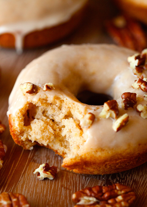nom-food:Maple glazed donuts
