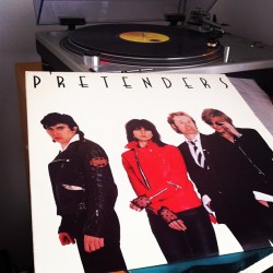 vinylyard:  The Pretenders debut album on Sunday morning sounds. Featuring “kid” their best song ever. #pretenders #chrissie_hynde #newyork_punk #kid #sundaymorningrecords #sunday_morning_records #sundaymorning #classic_album #vinyl #vinylyard #mk2