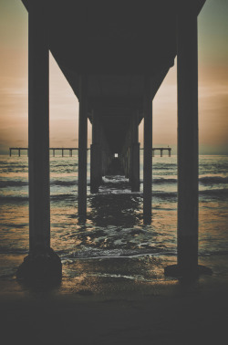 travelingcolors:  San Diego Pier | California