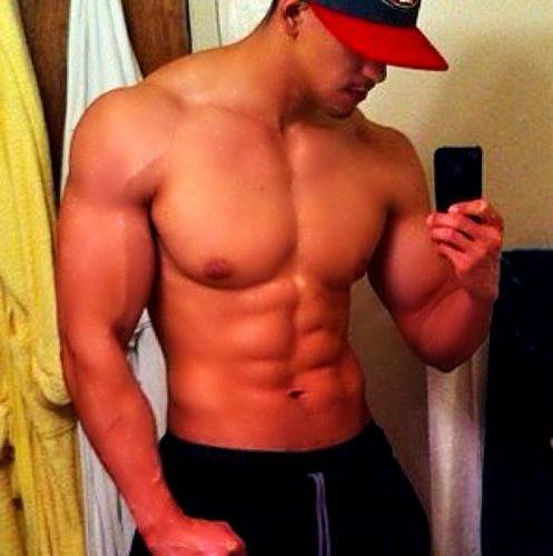 808fuckah:  localbb808:  http://localbb808.tumblr.com/  Hot AF! 