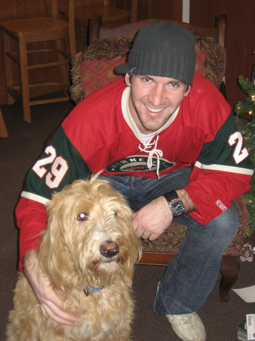 hockeyplayerswithpets: Josh Harding and Jerry (Source: flickr.com) I love how unimpressed that dog i