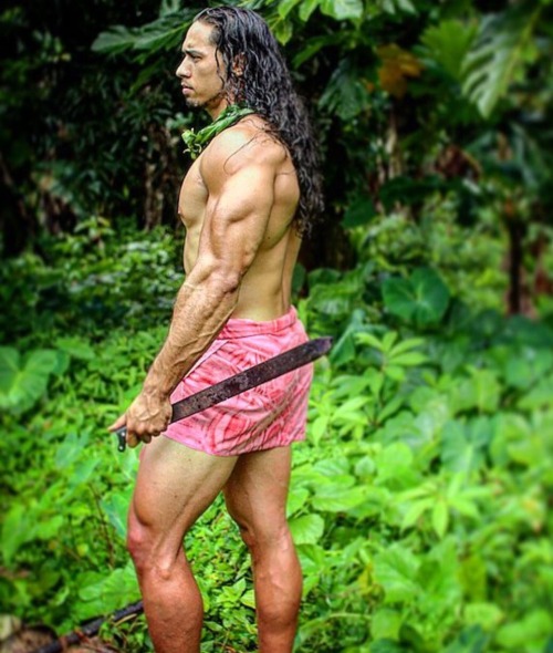 Sexy Polynesian Men