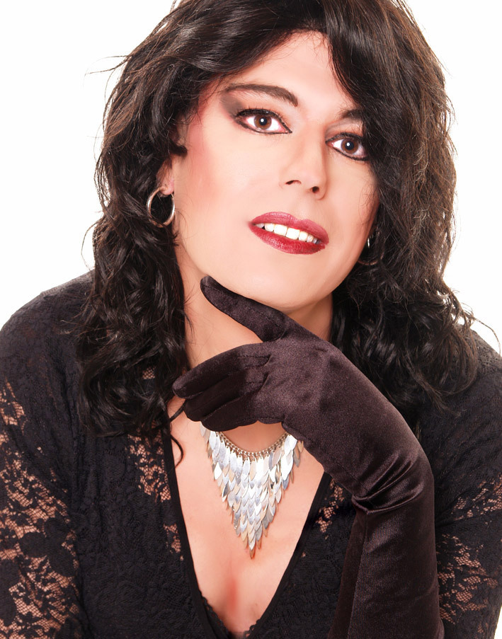 hypnotisedsissyslave: janablacksttime:  My first professional shooting. I’m still