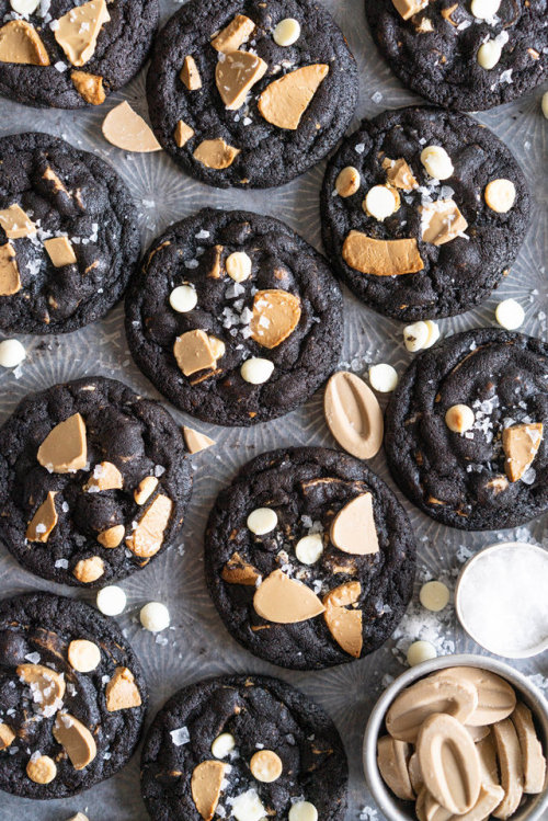 foodffs: Cookies and Cream Cookies - Black Cocoa Cookies with White Chocolate ChunksFollow for recip