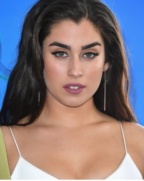 laurenjauregui: Glam yesterday by @carlenekmakeup and @clydehairgod Earrings: @vitafede