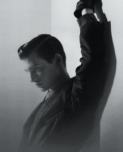 afvan:  Joe Edney by David Sherry for VMAN, fall 2008. I want this hairstyle 