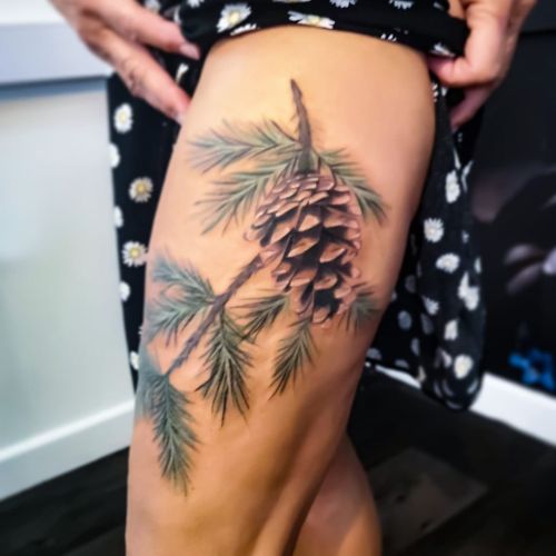 ✨Fir Tree Branch✨ Done in 4 hours.  I really like ho this flows with the shape of my clients body, e