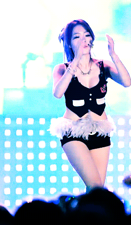 femaleidols:  eunsol killing it 