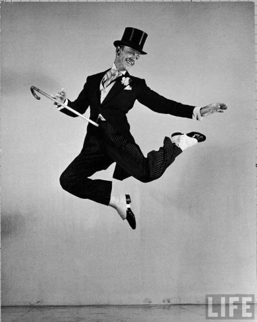Fred Astaire(Bob Landry. 1945)