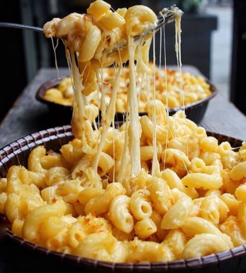 Porn daily-deliciousness:Extra cheesy mac & photos