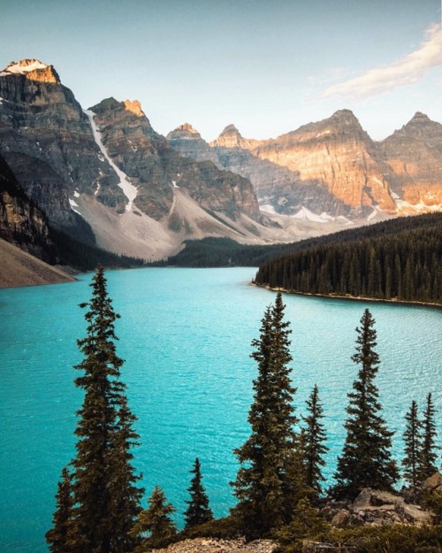 carrie-outdoors: Magical Moraine Lake. my travel blog
