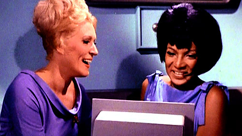 spockyhorrorpictureshow:space queens » lieutenant nyota uhura + nurse christine chapel