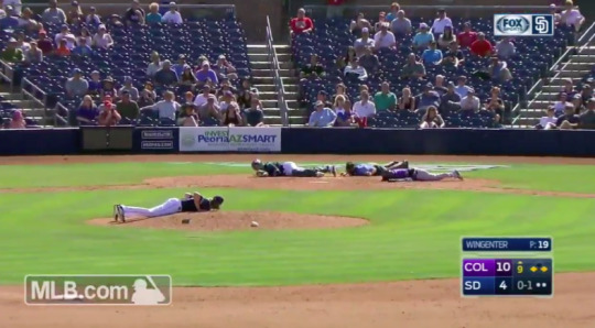 psychoticrambling:  le-tanger:  bionic-jedi:  Simple. It’s naptime.  can someone who DOES watch baseball explain this? ‘cause I have no idea what the hell im looking at  It’s naptime.