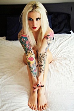 we-require-more-tatooed-girls:  More @ http://we-require-more-tatooed-girls.tumblr.com