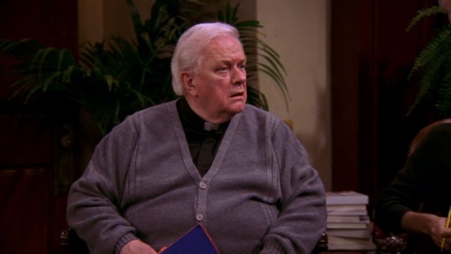 Everybody Loves Raymond (TV Series) - S6/E1 ‘The Angry Family’ (2001),Charles Durningas Father H