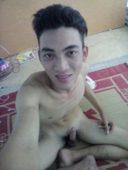 tengkumuhamadafiq:  mlybigdick:  kampungchicky:  Another cute boy  Bdk mana  nk knal blh ke? 