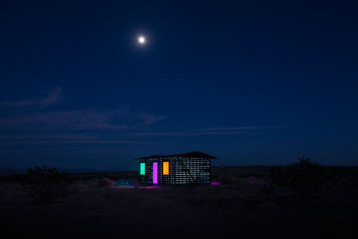 actegratuit:  The Colour Of Solitude: The ‘‘Lucid Stead’’ Light Installation