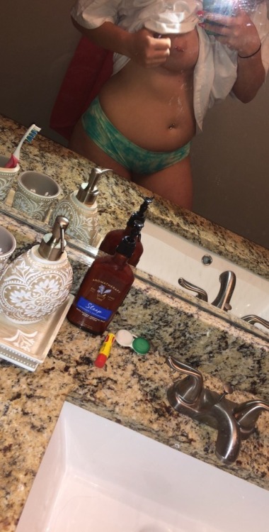collegegrl: Sorry I’ve been gone my baby’s I’ve been going through a lot and movin