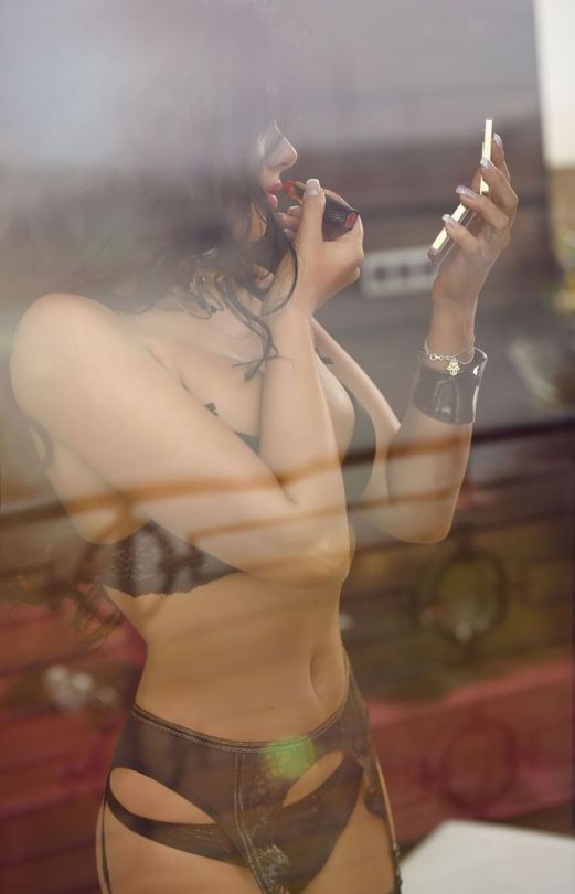 hotnonnudes - Hot Non-Nudes